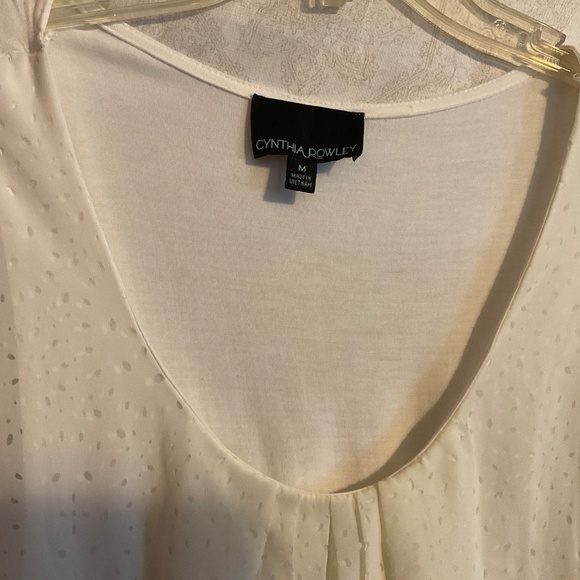 Top - Picture 2 of 4